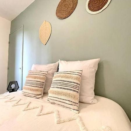 L'Instant Present - Calme & Elegant Proche Gare Apartment โรอาน ภายนอก รูปภาพ