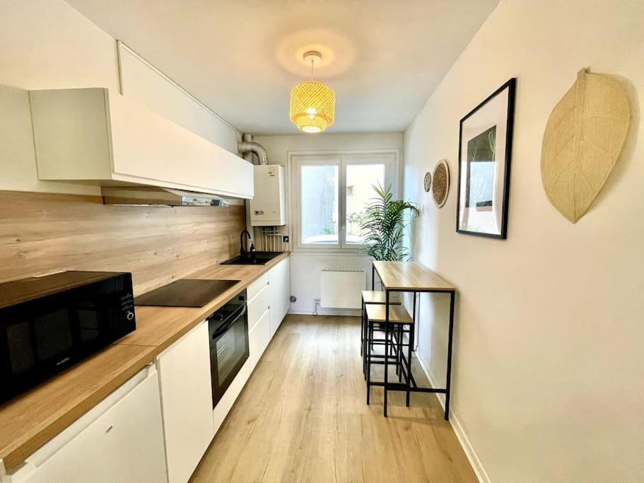 L'Instant Present - Calme & Elegant Proche Gare Apartment โรอาน ภายนอก รูปภาพ